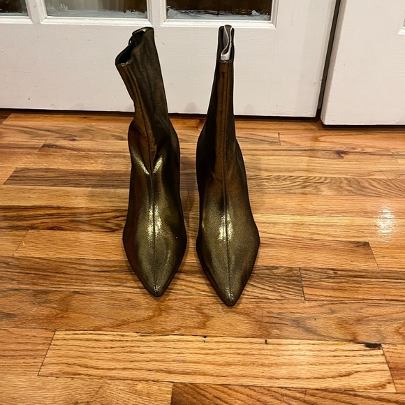 Gold Zara Boots -NWT - Picture 2 of 3